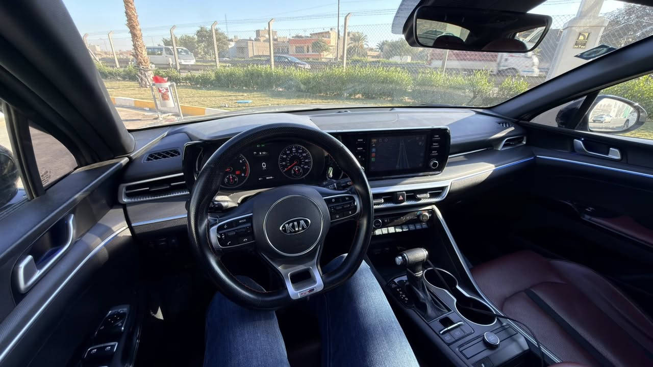 كيا k5 جيتي لاين لون اسمنتي 
موديل ٢١ 
وارد امريكي
حاليا ماشية 98 الف كيلو
واضح الحادث والسونار
السعر 178 ورقة وبيها مجال
مكانها بغداد المنصور

واتساب فقط
***********
