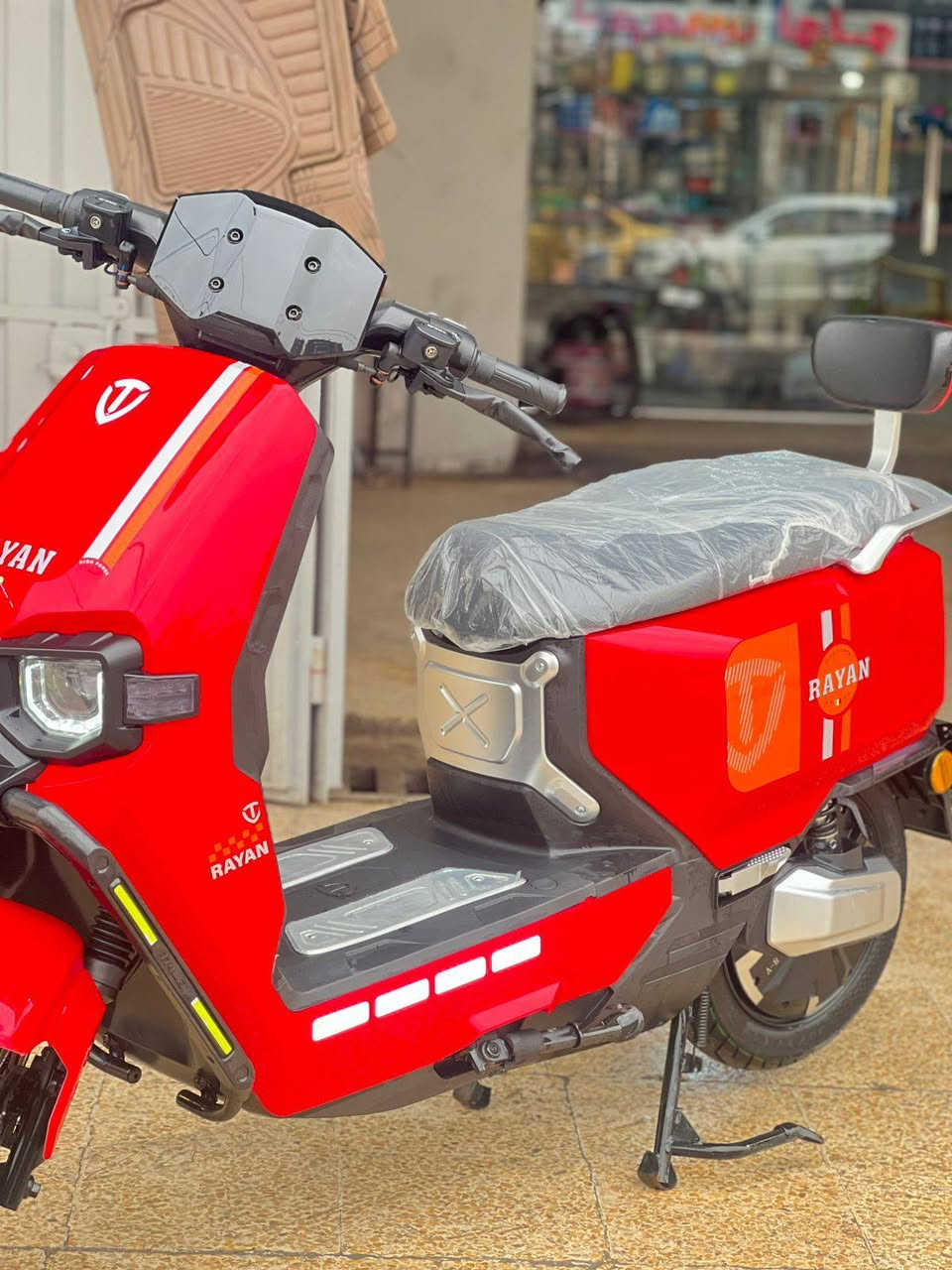 سلام عليكم درالجه وحش الكون ريان للبيع جديدا جلخ مابيها ما صارلها شي من مستخدمه بصمتين نضافه فول الاتصال على الرقم ***********
***********
