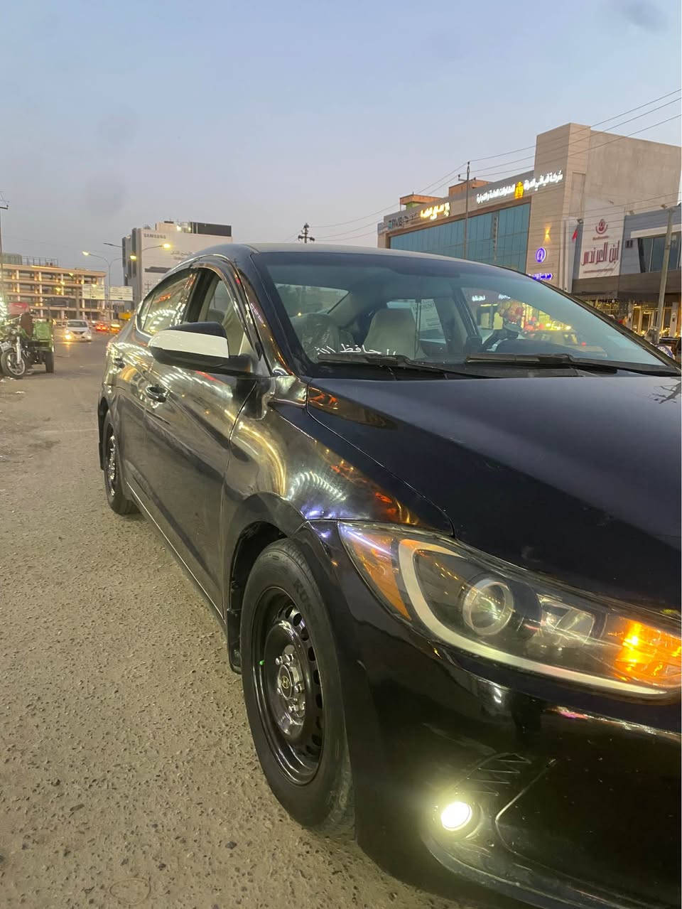 السلام عليكم ورحمة الله وبركاته 
النترا للبيع السعر 100 وبيها مجال قليل
مديل 2018
كفاله كير ومحرك 
محرك 2000 دوشش
كير ايتيييي
تبريد ثلج 
حداديه جديد اقل الشهر من نفضتها
تخم تاير
اريضه جلد 
كشنات جدد 
تحكم استيرن
منضومة زنون كامله
سياره خير من الله برغي ماناقصها تشتري كبل للشارع ماتصرف عليها ربع 
توني نفضتها فيت بم نوزلات بلكات ادامه كامله سويتلها على الصيف : مقصها بس بوليش فقط
الاتصال ***********
مكاني البصره الجمعيات أو الجزائر البصرة, العراق
