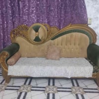 تخم للبيع ٣ قنفات للبيع اتصال ٠٧٧٣٠٠٣٥٦٦٣