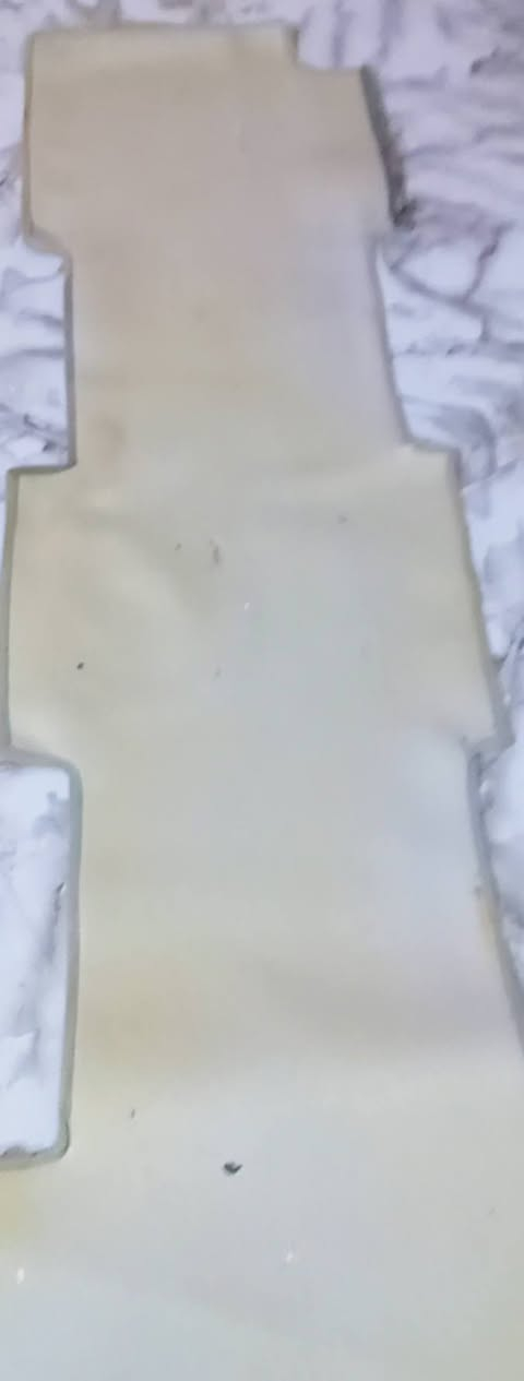 سلام عليكم البيع سفريات و تلبيسات مقعد و ظهر و بوشيه نيسان عاليه مكان الدوره ***********
