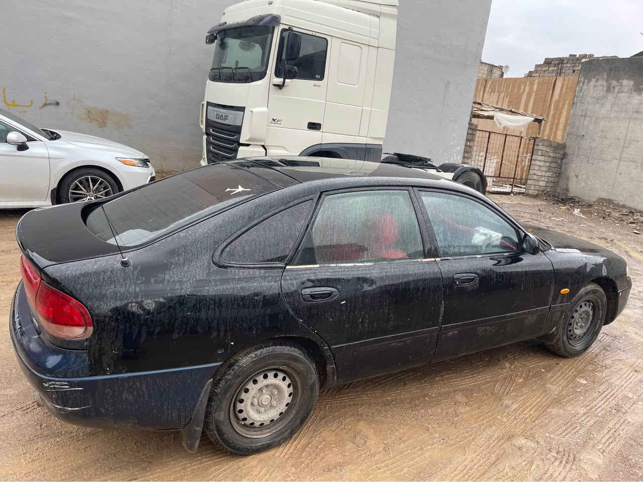 مازده فاصولي موديل 1992 لون اسود جاملغين الخلف صبغ جاملغ السكن فقط بخ و جاملغ سايق معجون اربع جامات كهربائي قفل مركزي رقم نينوى رقم و سنوية جديد الى 2029 شرط التحويل كوبون بنزين موصل معاها سعرها 47 و بيها مجال بسيط عنوان عقرة دهوك *********** دهوك, العراق
