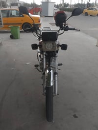 دراجة سافان 5 كير مكينة مامفتوحة كهرباءيات كلهة شغالة دبلات امامي خلفي...