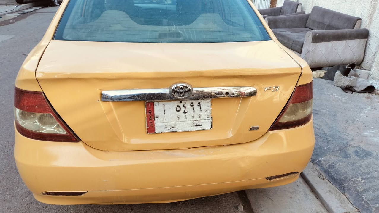 سلام عليكم بي وايدي موديل 11 اف مكينه كير  عادي لأنسر. حاويه سياره تخم تاير جديد بيها طخه جاملغ خلفي. سنويه 27 تحويل ثاني يوم مصفره هيىه. بيها رشات صبغ رقم بغداد سعر 45 العنوان بغداد حي جهاد ***********
