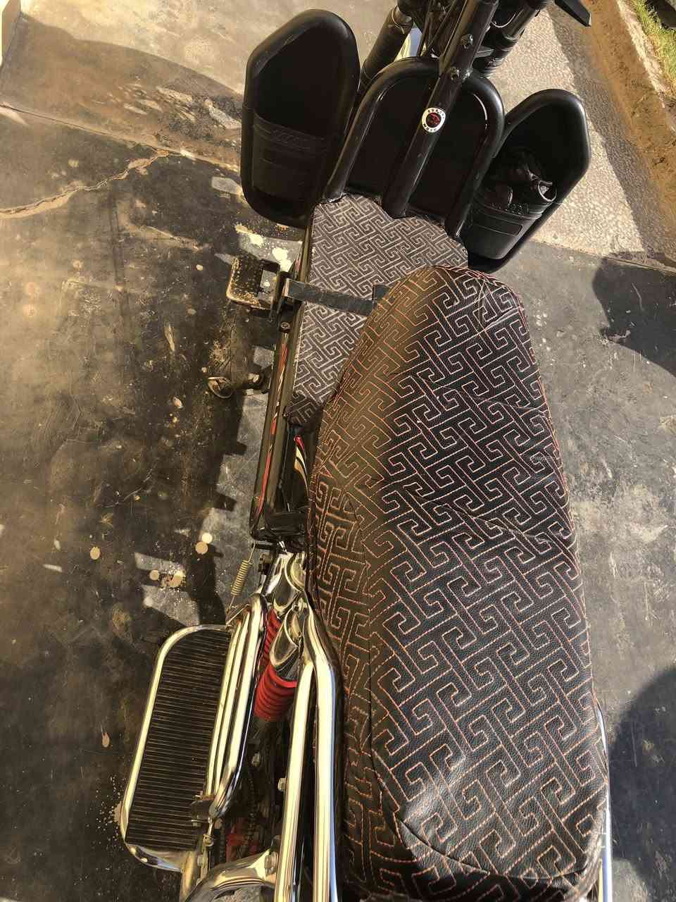 دراجه شحن للبيع تجي 6 باتري سرعه 60 موديل 24 ستخدام قليل لسعر 700 وبي مجال مكاني القائم رقمي  ‭0781 880 5757‬
