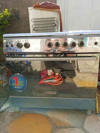 لبيع ثلاجتين وطباخ  مستعملات شي قليل 07801336982