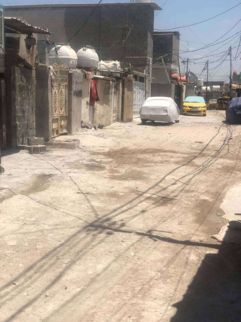 مكلف بالنشر
بيت تجاوز للبيع  100 متر يتكون من غرفتين ومطبخ وملحقات سقف سندويش في بغداد  منطقة العبيدي قرب الشارع العام  خلف ملعب الطموح للاتصال على الرقم السعر عند صاحب البيت اتصل عليه  ***********
