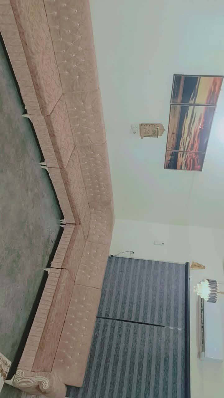 ديوان درجه اولى للبيع ثمان امتار ونص للاستفسار هذا الرقم وبي واتساب***********
