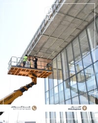 النجاح ما يجي صدفة… يجي من متابعة كل مرحلة بدقة.  في VEJAH، الإشراف مو...