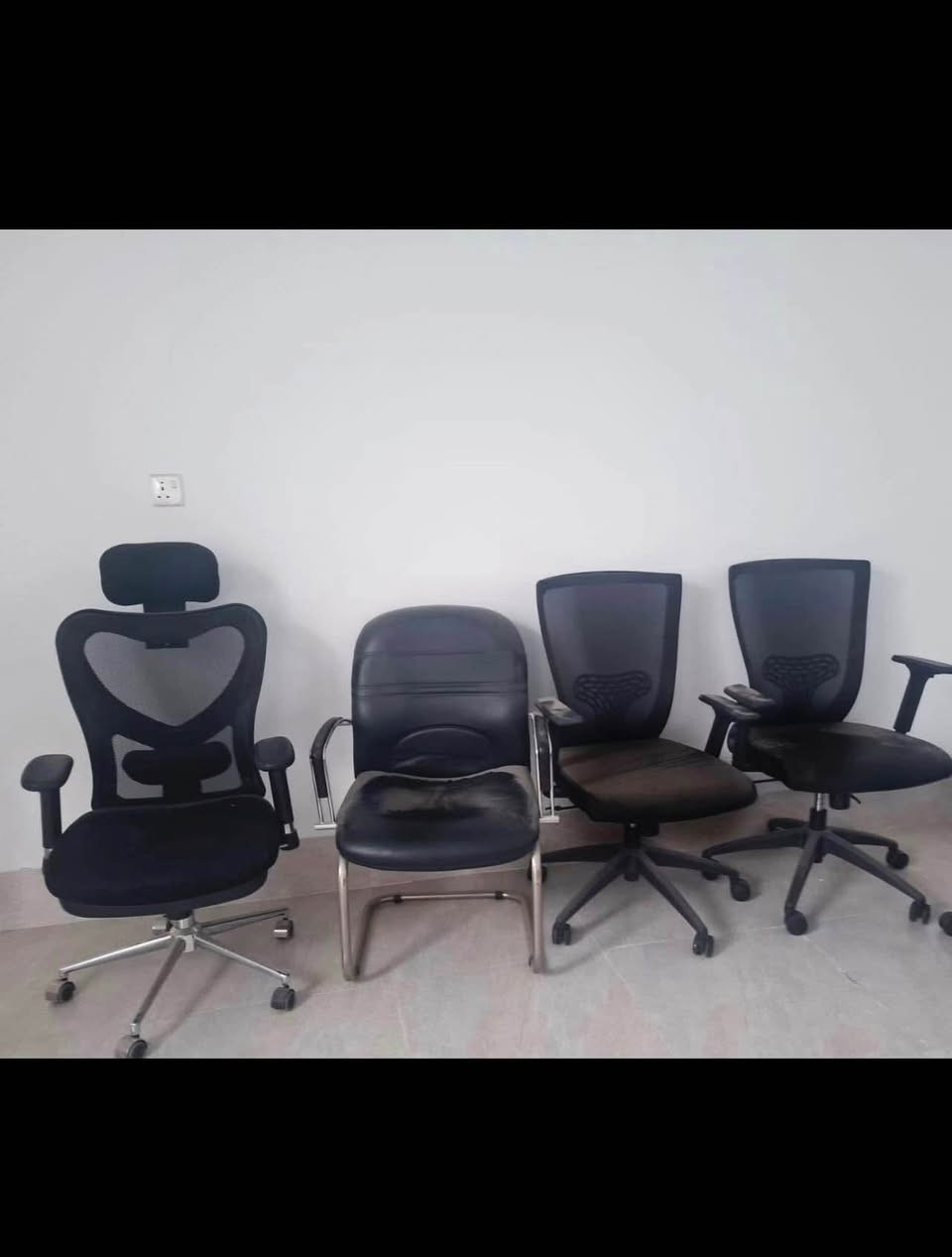 New office chairs that had been used for approximately 8 months. I have 7 chairs and selling each for 60.000 IQD أربيل, العراق


**إذا كنت صاحب هذا الإعلان وتريد حذفه لأي سبب، رجاءا أرسل رسالة إلى الدعم الفني**