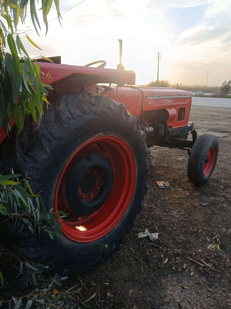 السلام عليكم 
عنتر للبيع بدون أرقام 
مكينة نظيفة لا صرف لا بخار 
جاهزة للعمل باور ستيرن 
المكان ديالى بعقوبة قرب جامعة ديالى طريق خان بني سعد 
السعر ٣٥٠٠ وبيها مجال 
***********
