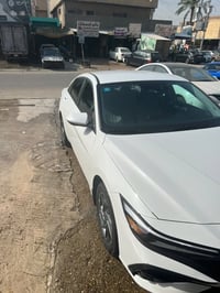 النترا هايبرد • حادث خلفي • بدون ايرباك