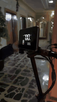 سلام عليكم متوفر هذا سكوتر ثلاث سرعات بلوثوت كارت تشغيل كدامكم متوفر
***********
