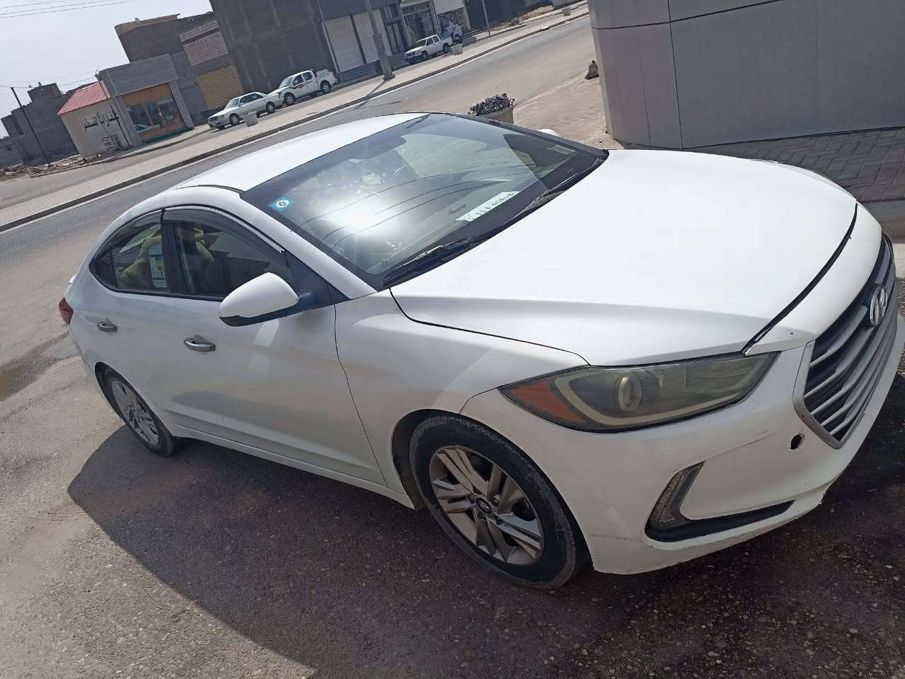 بسم الله الرحمن الرحيم
النترا 2018 وارد امريكي رقم بغداد انكليزي سنوية 2031 بأسمي حره محرك 2000 دوش بي تبخير  تبريد حدادية خير من الله السياره جديدة وجاهزة احله من الصور بيها بنيد والجاملق وباب السايق كلير  ومدكر الخلفي معدل بارد ومصبوغ السعر 110$ وبيها مجال 
البصرة ابي الخصيب هاتف ***********
