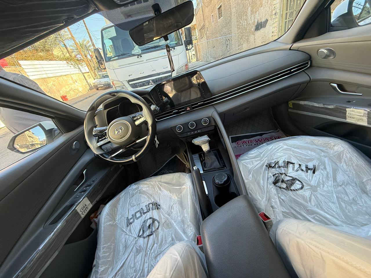 السلام عليكم النترا موديل 2023 بغداد خليجي سعر 165ورقه  وبيه مجال بسيط ماشي 33 ألف    العنوان بغداد جميلة بدون صبغ


**إذا كنت صاحب هذا الإعلان وتريد حذفه لأي سبب، رجاءا أرسل رسالة إلى الدعم الفني**