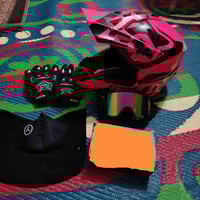 خوذة جديد • ملحقات كاملة • قياس L