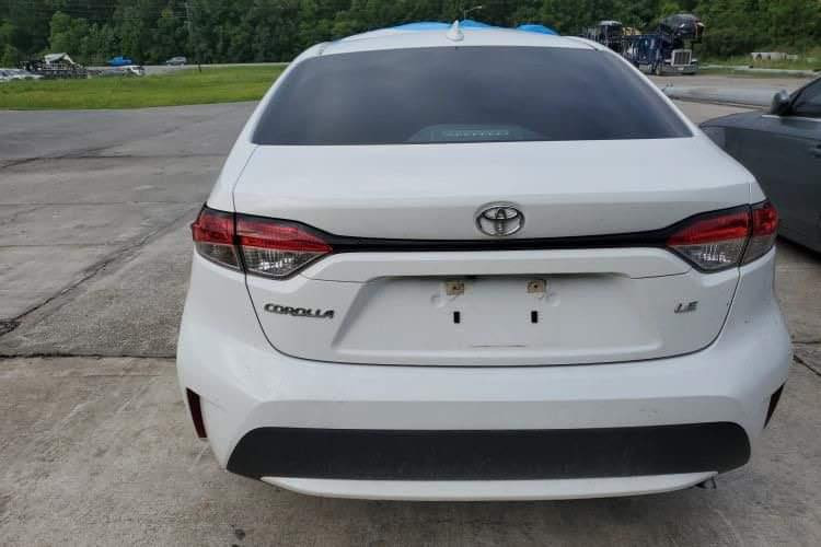 سلام عليكم
كورلا 2022 LE 
مكينه 1800
مكفوله لغود وتكم وشواصي 
هذا حادثها موضح بصوره 
كلشي بيها بلادي كهربائيات ميكانيك كله ع وضعه مال امريكا كلشي ممبدل بيها السنه الجايه تصير حره 
بيها ملاحظات بسيطه للتوضيح اكثر الاتصال ع الرقم 
*********** 
السعر 128
