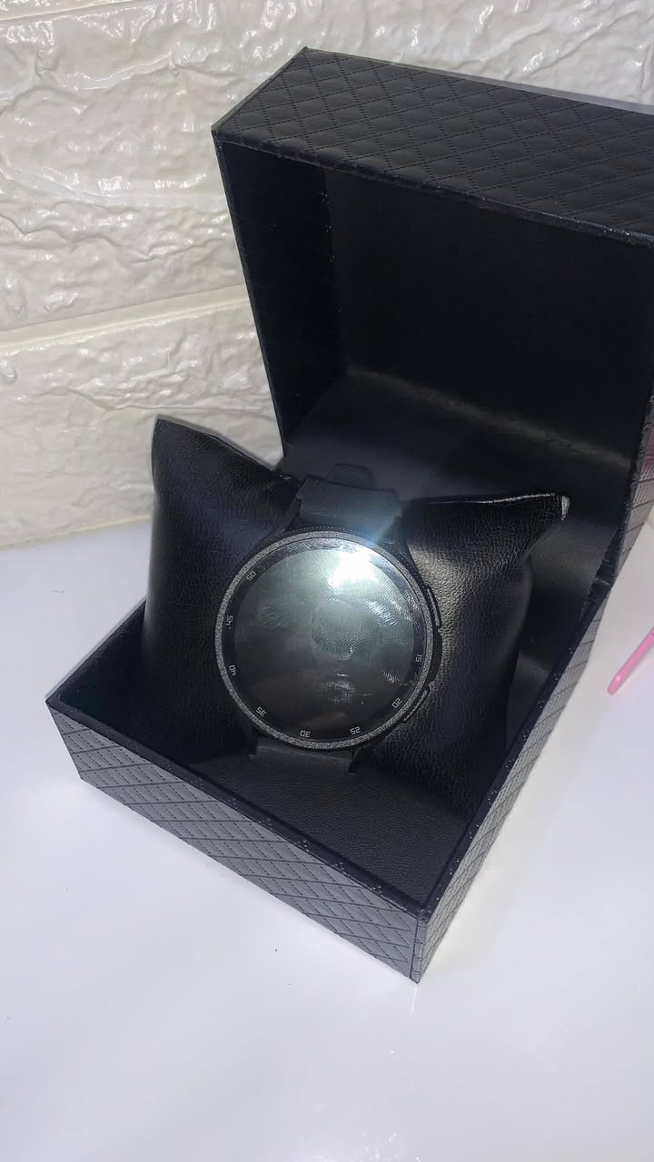 ⌚ ساعة ذكية للبيع
🔹️الشاشة لمس كاملة
🔹️تستقبل إشعارات ومكالمات
🔹️بطارية تدوم يوم كامل تقريباً
🔹️يجي وياها حزامين واحد اسود والثاني جلد
🔹️وياها شاحن لاسلكي

السعر : 20 الف شامل التوصيل
واتساب : ***********
