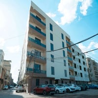 🏢 شقة حديثة للإيجار – طابق اول  📐 المساحة: 120  ✨ التفاصيل: • صالة  • ...