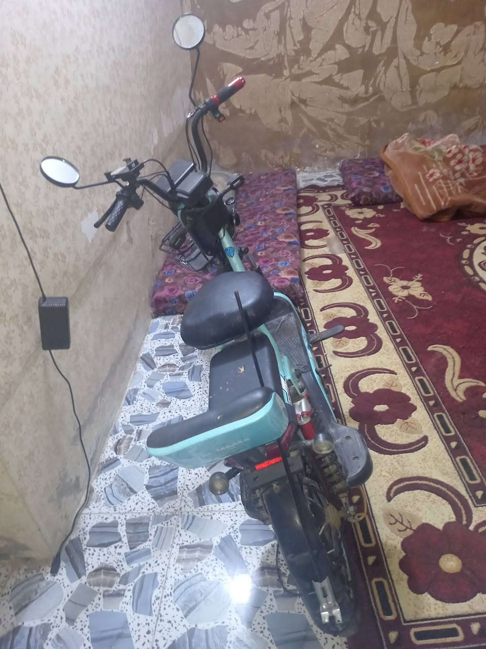 السلام عليكم باسكن للبيع رمادي شارع 20 نظيف شغال بلاديه بطاريته فحص سعر 150  ***********
