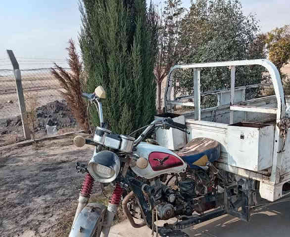 سلام عليكم ستوته للبيع وترهم مراوس مسجله سنويه صاقطه مكان شرقاط ساحل الايسر خاص مفتوح ***********
