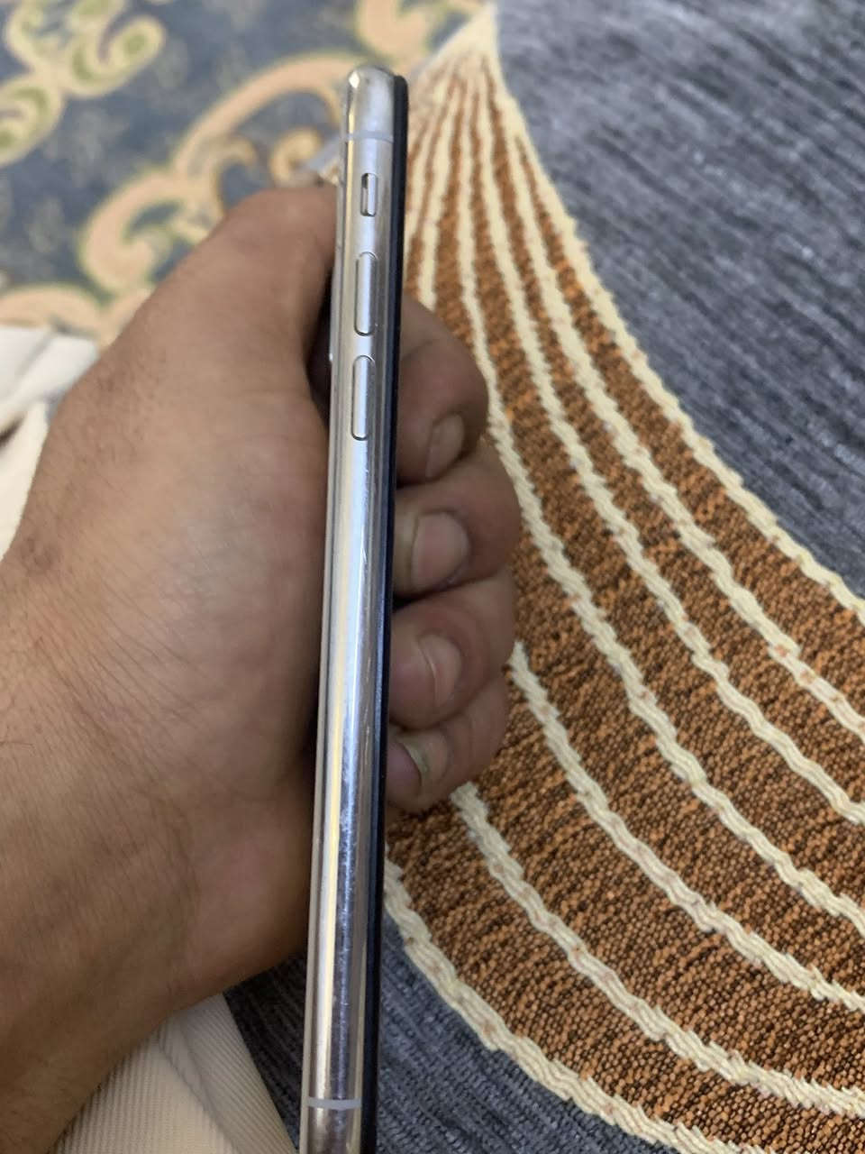 الله بلخير
حبايبي ايفون x 

للبيع قطه ما اعرف شبي وكع من يدي وطفه 

للبيع قطع السعر ٥٠ ألف 
مكاني بغداد الشعب
*********** واتساب
