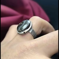 دهشة للفضيات ✨ وجهتك لاختيار أفخم أنواع الخواتم الفضية والعقيق اليمني ...