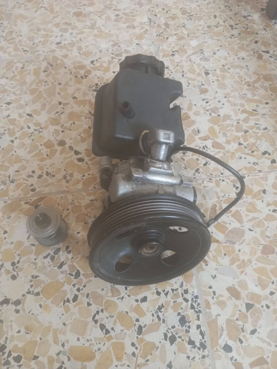 غراض مارسيدس ام عيون جاملغ ايمن مع باور اصلي مع ترايش دعامية خلفية سعر مناسب للتواصل الاتصال على الرقم *********** او ***********
