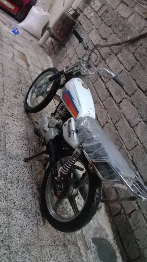 دراجه للبيع بسعر مناسب ***********
