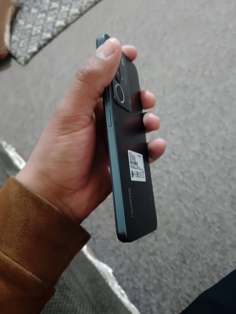 سلام عليكم جهاز البيع والمراوس معه فرق ريلمي سي 71جديد قراضه كله ويا مكاني تكريت ***********
