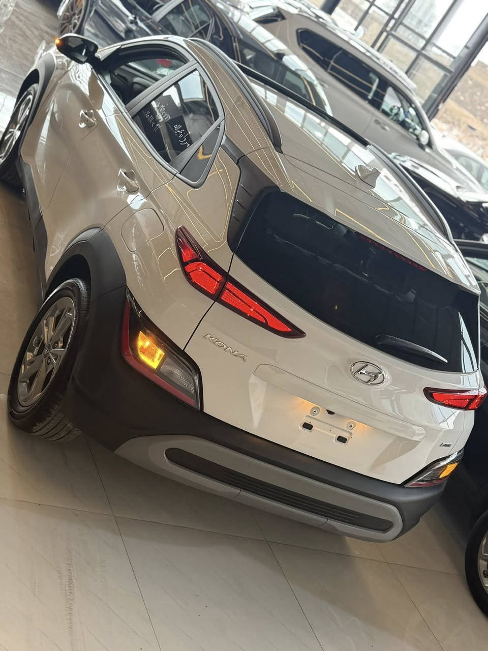 🚗 للبيع: هونداي كونا 2023 وارد امريكي 
📍 مكان السيارة :  موصل مدينه المعارض الجديده 
معرض الركن الذهبي 
موقع المعرض 🔽
https://maps.google.com/?q=36.342819,43.198521
📞 للتواصل: واتس اب    ***********
                                              *********** 
🛠️ المحرك: 4 سلندر 2000 دوووش 
السعر بلاااااااش💥🔥😳 143$🔥
⚙️ المواصفات:
• بصمه تشغيل بصمه ابواب 
• سلايد 
• شاشة كبيرة وكاميرا
• CarPlay و android
• تحكمات ستيرن
• أوتو ستوب
• قيادة ذاتية
• تحديد سرعة وتحديد مسار
• رادارات أمامية وجانبية وخلفية
• مثبت سرعة
• مانع انزلاق
• 3 انضمة قيادة

⚠️ أضرار السيارة:
• جاملغ وبوند 
بدوون دواخل ✅
• بدوون ايربك ✅

📌 تفاصيل إضافية:
• السيارة رقم اربيل جاهز 
• لون السيارة ابيض 🤍
• الكير والمحرك بحالة ممتازة – شرط الفحص
• صدر وخلف "بلادي"
• الرادار وحجر البيئة والكزوز  كلها أصلية
• السيارة بحالة ممتازة وبدون مصاريف
