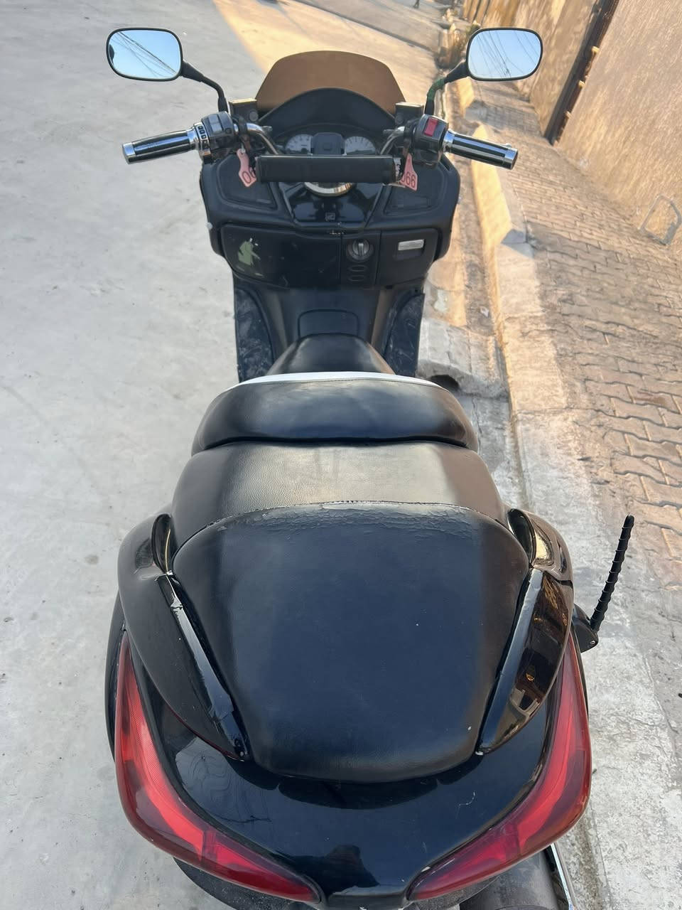 السلام عليكم دراجه فورزه للبيع  دراجه نضيفه ومرتبه مال جناي تجي تشوف بعينك جيب وياك فيتر وتعال افحص الدراجه دهن امزويل بانزين محسن تايرات جدد كفرات نضيفه حيل بشوفه بيه منضومه زنون سستم سماعات 🔊 كهربائيات كله شغال
السعر (900) او بيه مجال شي قليل 
الاتصال (***********)
