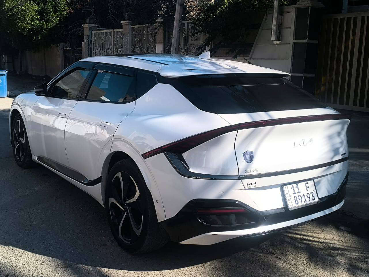 السلام عليكم
EV6
 جي تي لاين اعلى فئه
الشحنه تمشي 600 كيلو
 ماشيه 8 الف إلى الان قابله للزيادة
: السعر 19800: بيه مجال
صور الضرر في المنشور 
بغداد حي القاهرة قرب مول القاهرة 
***********
