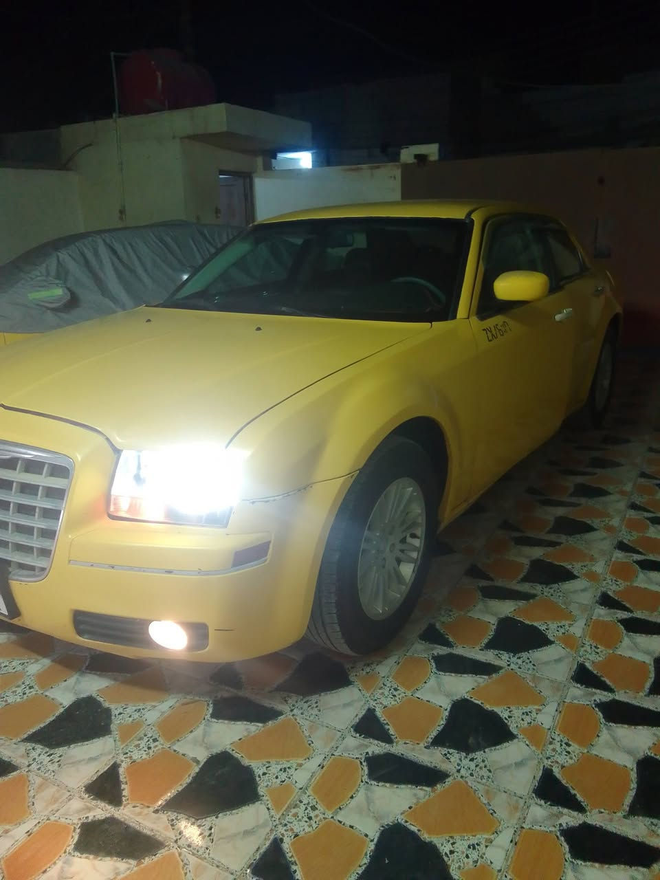 السلام عليكم
نوع أوباما 2009 مكينه وكير بالصندوك 
حادثها چاملو باليمنه غرامات وهيئه مصفره
ورقم دولي شرط التحويل والباقي خير من الله
العنوان سامراء
الرقم ***********
السعر90وبيها مجال
