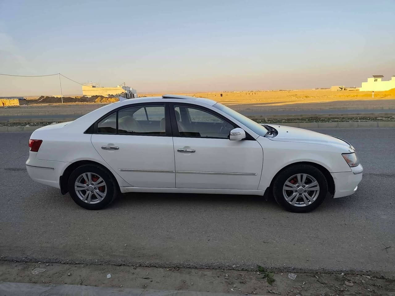 سلام عليكم للبيع سوناتا موديل 2011 خليجي رقم اربيل فول مواصفات واحد. عله واحد بشرط تحويل ووكاله سياره جاهزه من كل شي  بدون نواقص بيهه خمس قطع ونص بونيد وجاملغ تبديل والبقيه اثر شخوط تخم تاير جديد تبريد حار وبارد لايتات زيلون محرك 2400 
عنوان كلار    سعر.  104
لتواصل ***********
