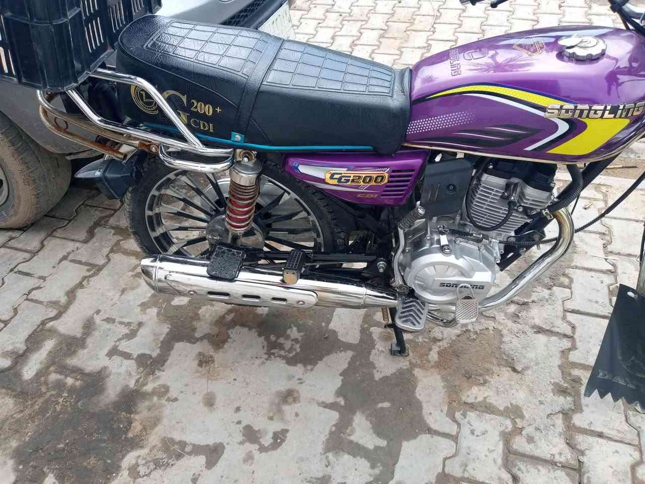 السلام عليكم دراجه سونك 25 شاشه فيديو دراجه وضع لشركه سويجين وبصمه مناقصه اي شي  كفالة عامه السعر 750 بي مجال الطيبين رقم الهاتف *********** مكان جسر خرنابات بعقوبة
