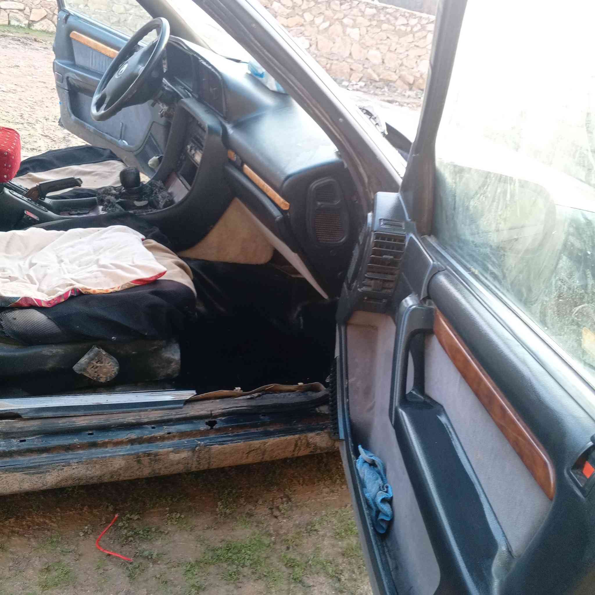 سلام عليكم سيناتور حجم 26موديل 91 رقم اخضر السنويه بيضه كير ومحرك شرط الكير عادي السعر 10 وبي مجال شرط التحويل الاستفسار ....***********
