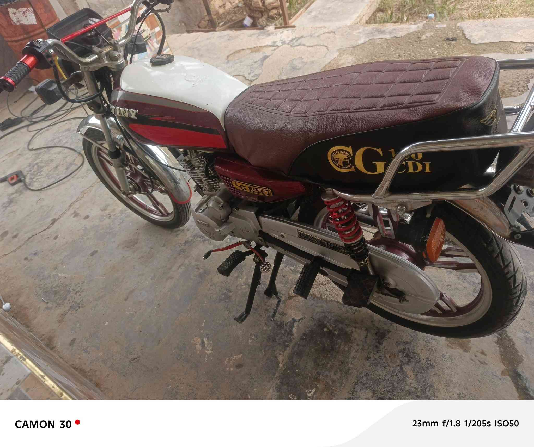 يالله سلام عليكم
موطور يراني البيع 
موديل 2021
كهربايات شغاله كل 💡
الايت عالي ناصي كله شغال 
شاير شغاله 
موطور شلعه معدل ✈️
شاشه كترونيه 
موطور خير من الله 
موطور مانقصه برغي
بي ورقه شراء
محركه صافي فول 
العنوان الخالديه 
رقم الهاتف ***********
السعر 500 بي مجال
