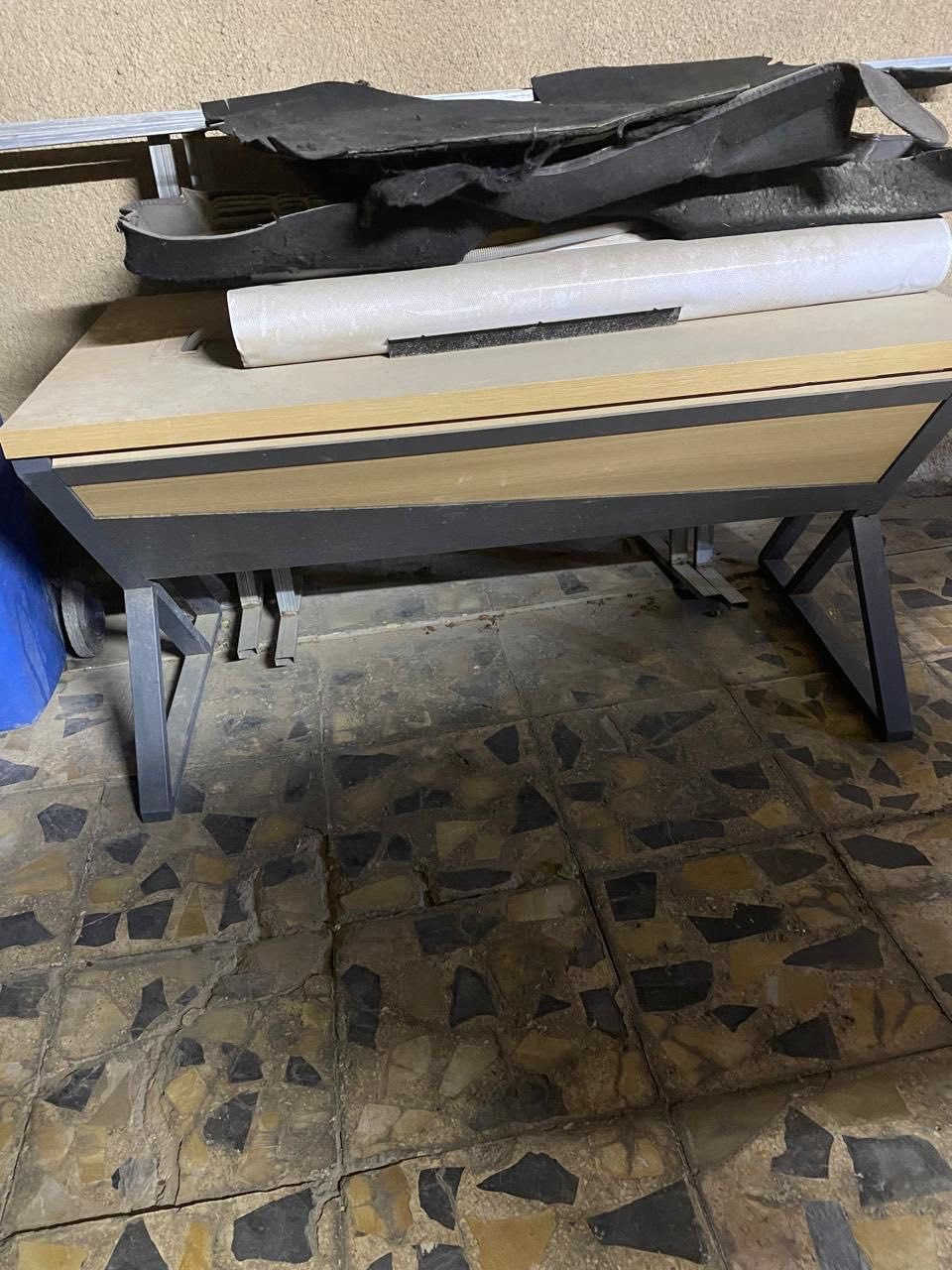 السلام عليكم
هاي الغراض للبيع ، تگون للشغل او المنزل
وهاي اسعارهن
اي استفسار داخل الخاص


**إذا كنت صاحب هذا الإعلان وتريد حذفه لأي سبب، رجاءا أرسل رسالة إلى الدعم الفني**