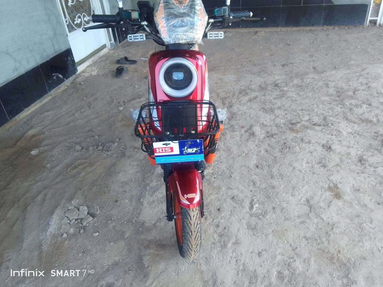 سلام عليكم دراجه شحن للبيع مكفوله من بطاريات كامله ماناقصه شيء السعر 500وبيه مجال  الرقم *********** مكان ديالى الخالص
