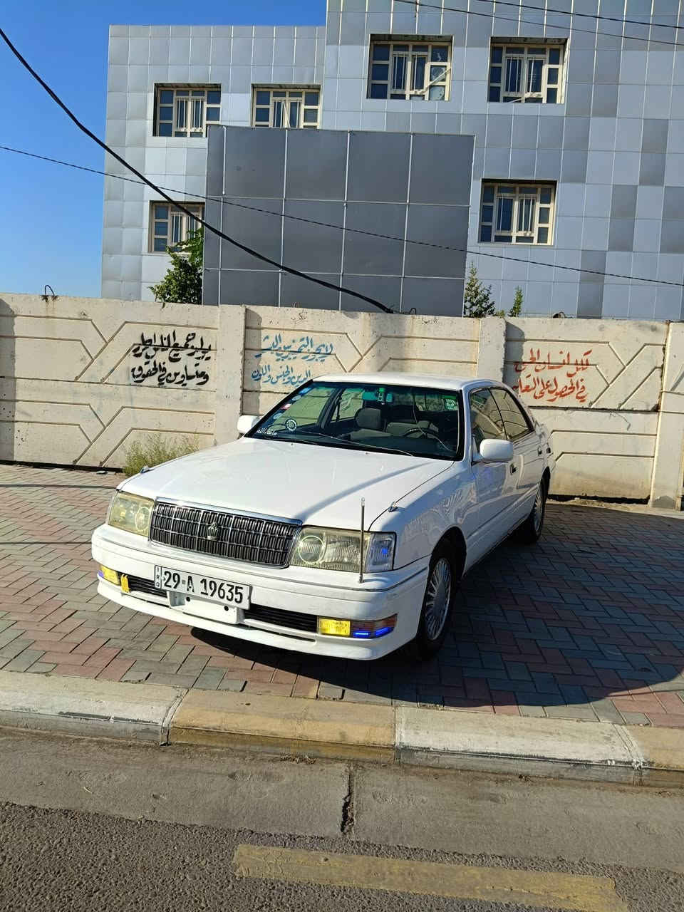 سلام عليكم راس الثور فلات مديل 1999كفالة من الكص والعيب الشرعي والصوليات محرك فيشة وحدة 2500 جاهزة للبيع او مراوس بملكة


**إذا كنت صاحب هذا الإعلان وتريد حذفه لأي سبب، رجاءا أرسل رسالة إلى الدعم الفني**