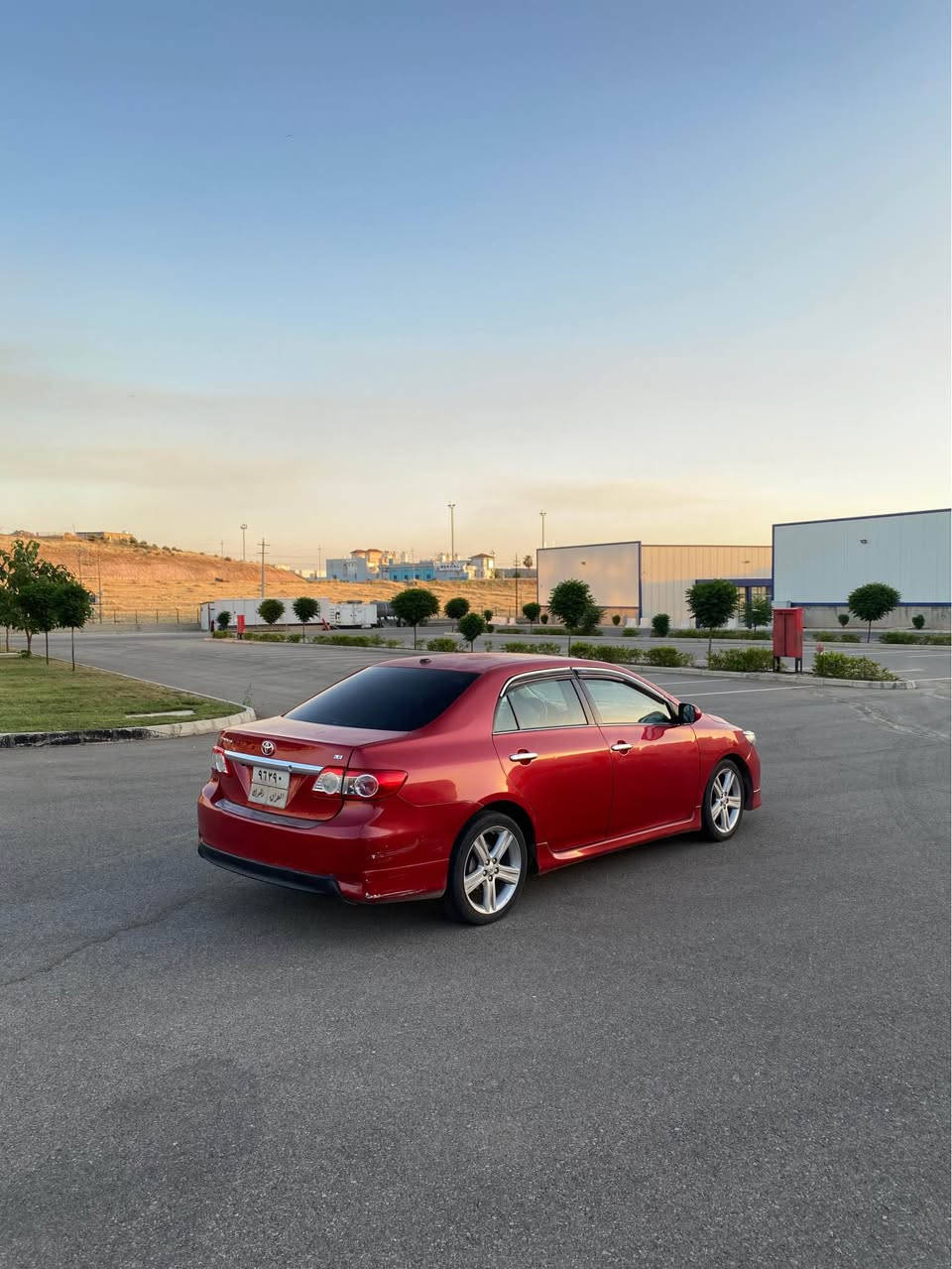 Toyota Corolla 2011 
السيارة مواصفات LE 
ماشية ٢٤٠ الف تقريباً 
ضررها فقط بونيد و جاملوغ صبغ بدون دواخل 
الارباكات فقط الدگمة 
السيارة ب ارخص سعر 
سعرها ٩٧$ ورقــة و بيها مـجـال 
للمزيد من المعلومات اتصل على هذا الرقم 
كورك-واتساب 
(***********) سميل, دهوك
