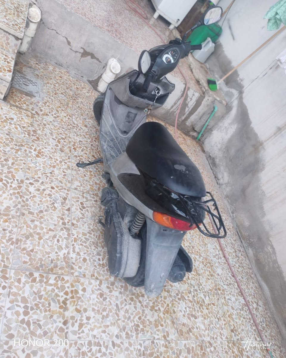 للبيع دراجة ادرس ياباني 🔥
شغل مرتب 
هندر وسلف شغال 
الكهربائيات كلها تمام
شلعة معدل  تشلع الكاع وشكلها حلو بالطريق 😎
الدبلات جدد 
ماطور مال شحن دخول جديد 

دراجة للمرتبين اذا انت مهمل لا تتعب روحك بياع شراي لا تطبلي
السعر 800 وبي مجال للناس المرتبه تواصل واتساب ***********  اوخاص
