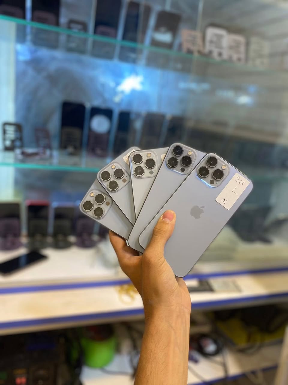 13 بروماكس ذاكره 256 بطاريه 85 الى 93 اجهزه كفاله عامه وتربروف 🥇اشعار قطعه اصليه من ابل🥇مع ضمان عنوان المحل بغداد رحمانيه الجعيفر سعر القطعه (635) قفل سعر ثابت. للتواصل علرقم المحل ***********
