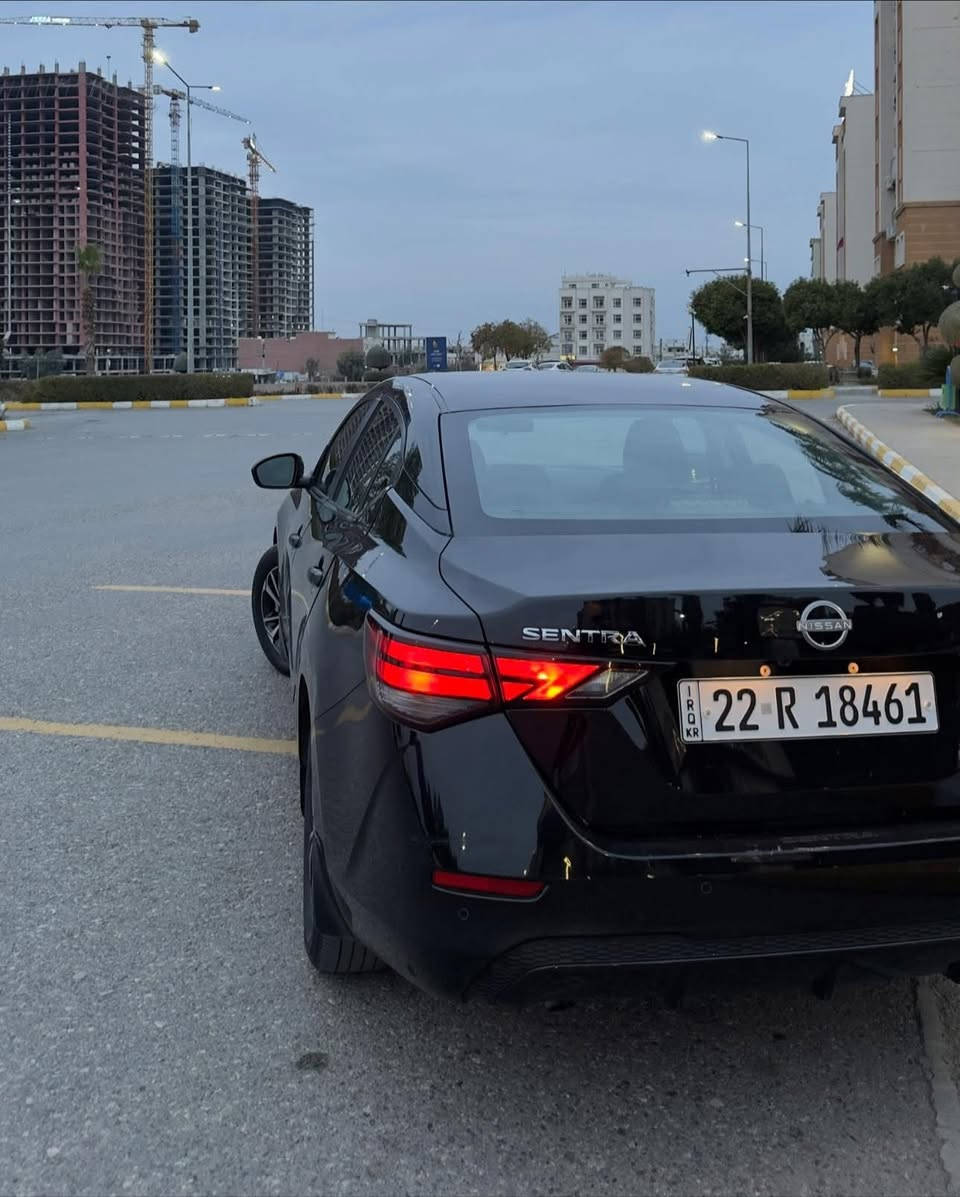 السلام عليكم 
بيع او مراوس ،،
نيسان سنترا 2024 مواصفات S
بصمة و رادرات و شاشة كاربلي و معروفه مواصفات ال S 
السيارة ما ناقصها اي شي 
حادثها جاملغ و بنيد موضح بالصور
و سونار ايضاً موجود بالصور
ايرباكات مرجعة سستم 
السيارة ماشية 58 كيلو
مكان السيارة دهوك و موصل 
السعر 148$ و مجال جداً بسيط 
للتواصل واتساب او رقم 
***********
