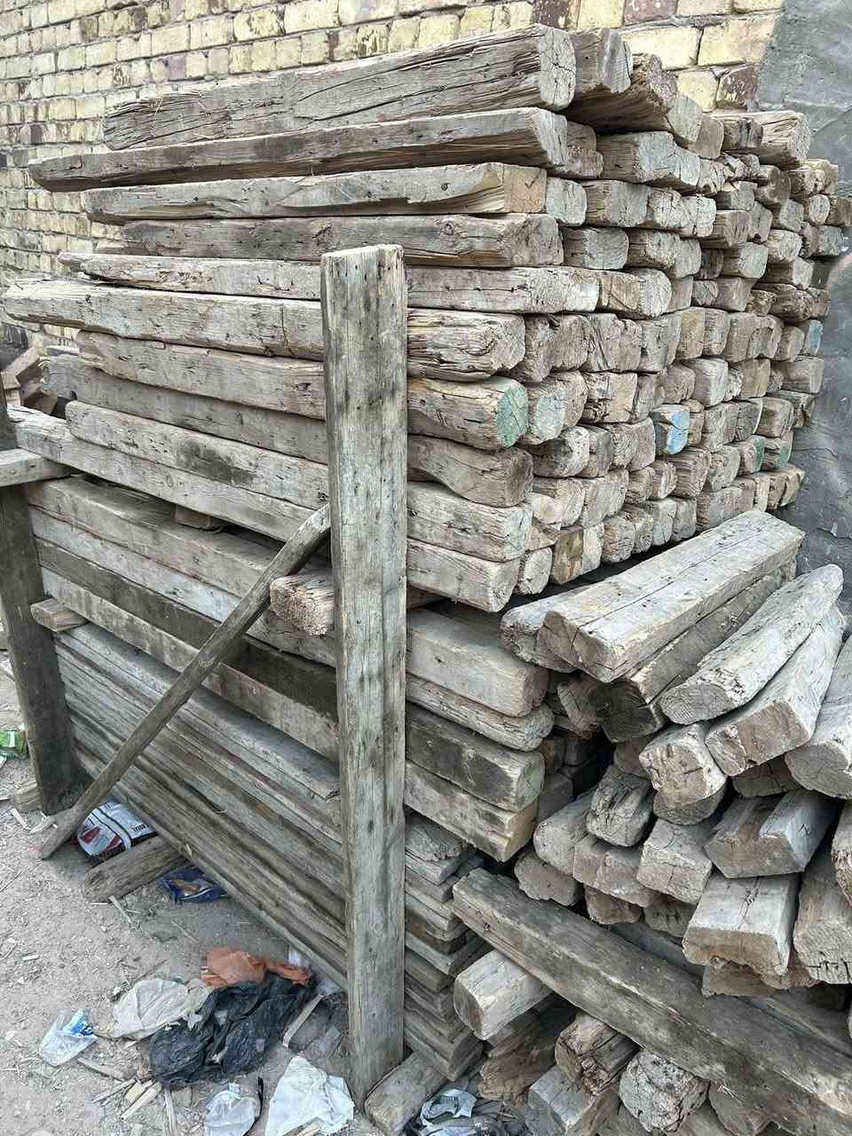 قالب خشب للبيع العدد 5 مكعبات مع جكات عدد 52 العنوان حله للاستفسار ***********
