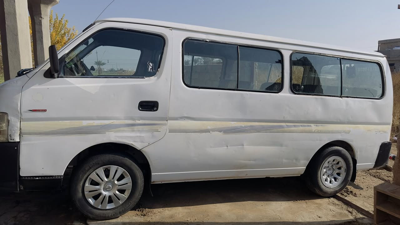 سلام عليكم من رخصت لادمن نيسان يورفان 2007سياره حلوه كبل لشارع ما ناقصه شي ما اندل راعيه اتكفل سرقه وعشاير 
محرك بانزين لاتنقيص ولا تبخير كير جديد تايرات تخم جديد باب كهربائي 
العنوان لانبار 
السعر 38 وبيه مجال بصيط
رقم ***********
