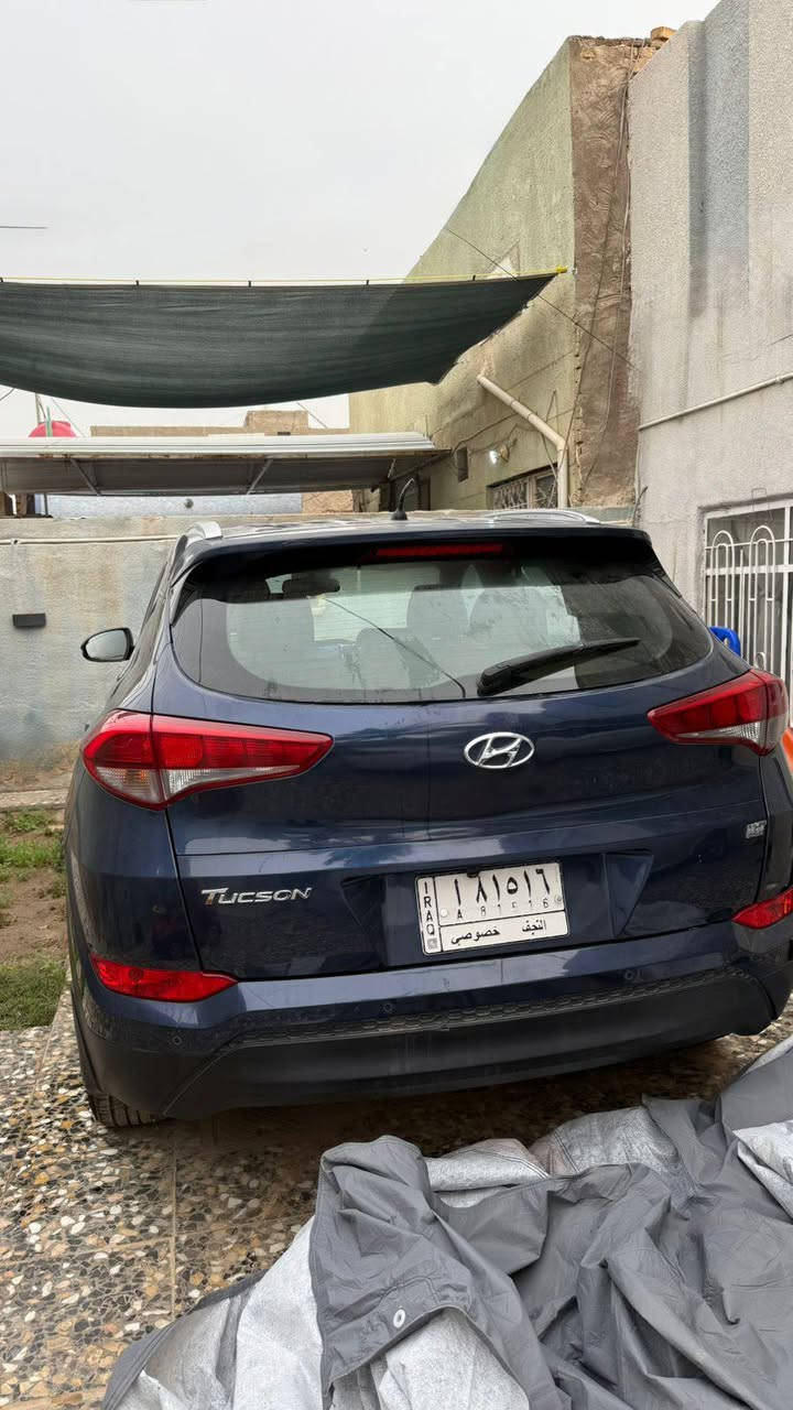 السلام عليكم توكسان خليجي موديل 2018 تخم  تاير جديد وباتري جديد وتحكم ستيرن كلها جديده وجاهزه السياره بيها صبغ بالجاملغ الامامي وشويه بالبنيد وشبر بالجنطه وتفاصيل اكثر *********** السعر 165
