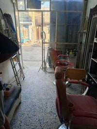 محل حلاقه  كامل للبيع الاستفسار على هذا الرقم واتساب مكان بغداد حي الب...