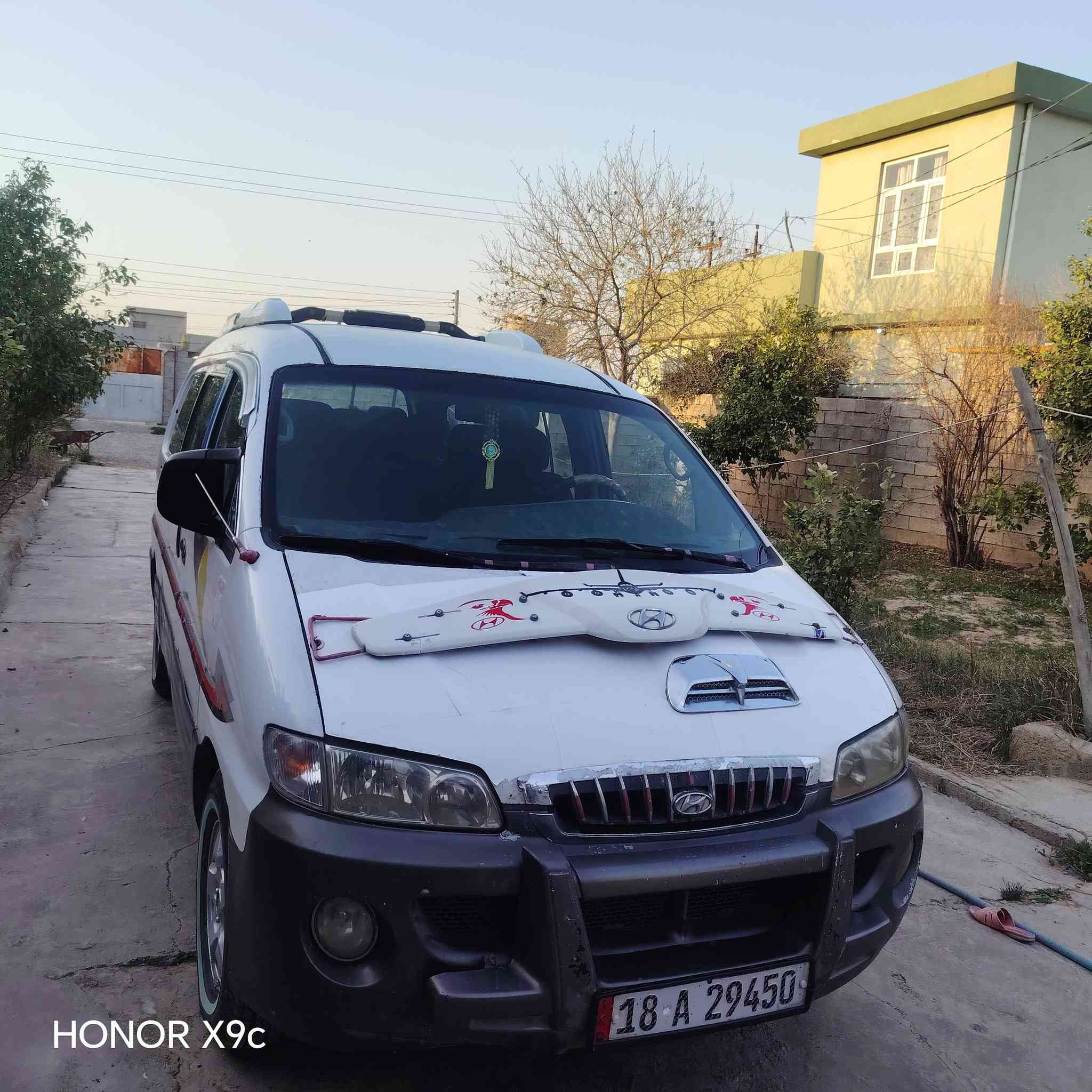 السلام عليكم ستاركس موديل 2002 محرك سوبر تخم تاير جديد صدر جديد باتري كهربائيات كاملة سنوية جديدة لل رقم جديد دولي سياره بدون صرف وبخار السياره بدون ضربة سياره حلوه بشكل بيهه   السعر 68  وبيهه مجال نواقص قليلة  لاستفسار الاتصال على الرقم ***********
